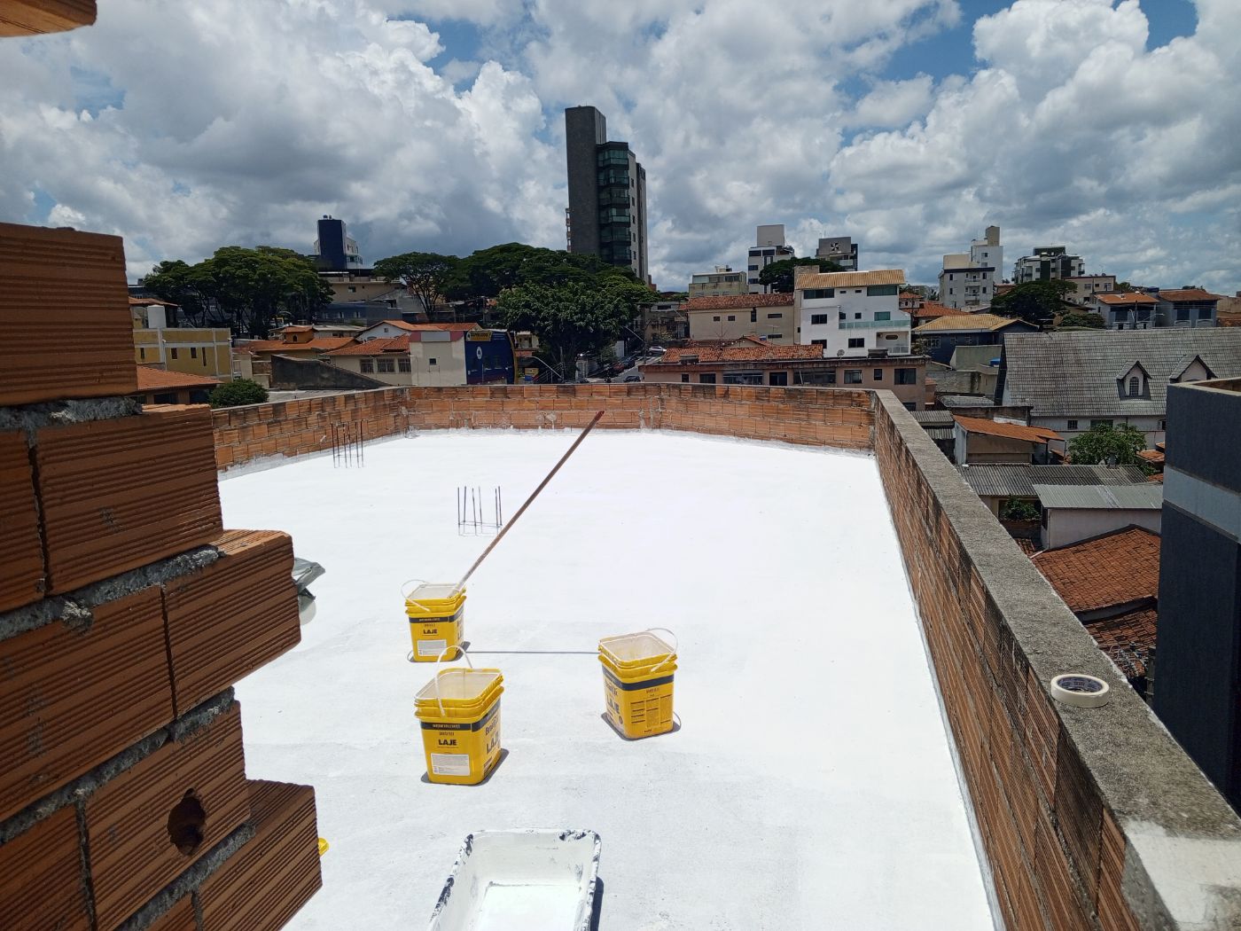 Impermeabilização de laje com manta líquida